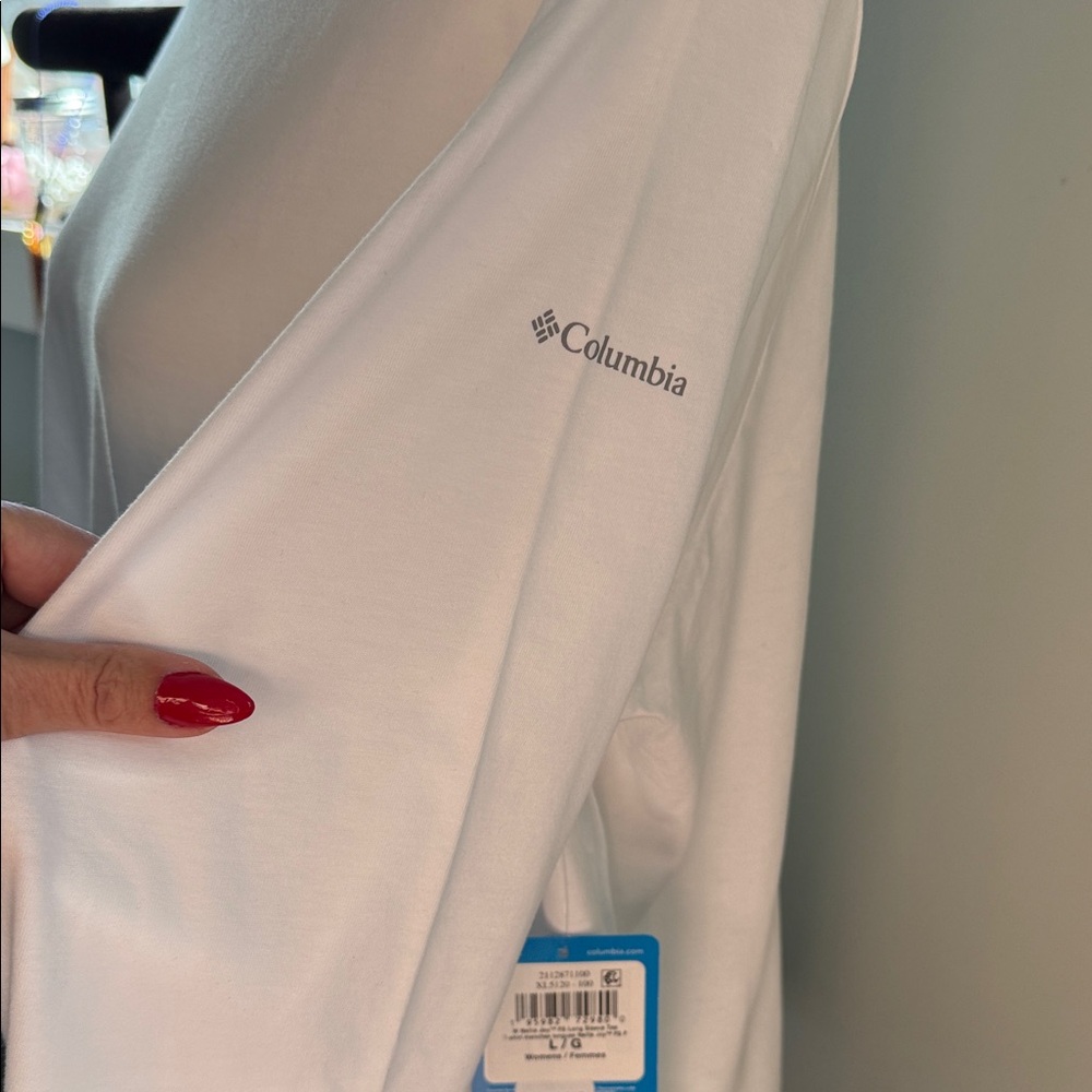 Columbia Women's Classic Chrisp White Long Sleeve Tee Size L